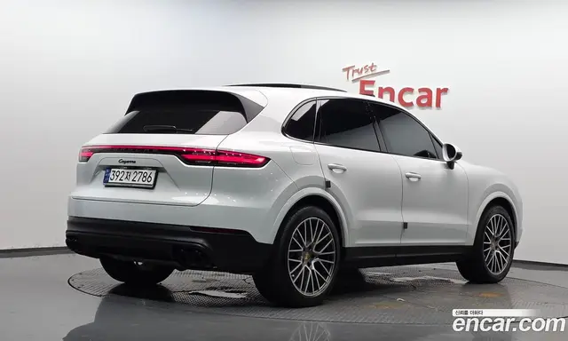 Porsche Cayenne, 2023, 46 024 км