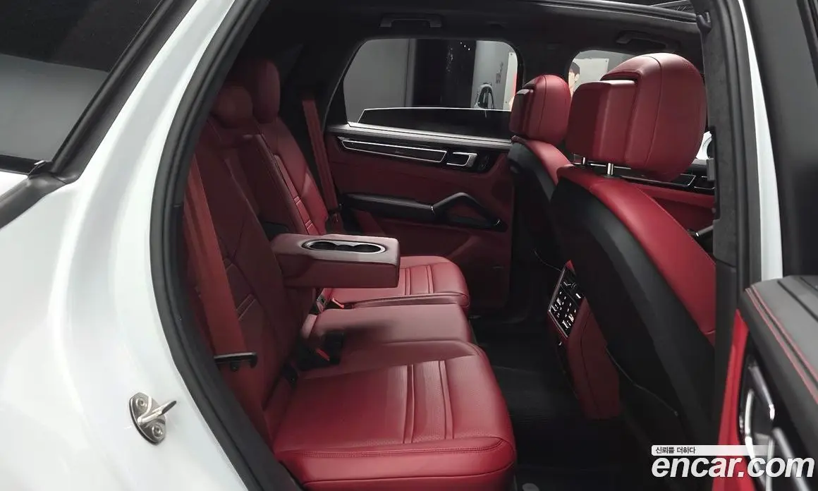 Porsche Cayenne 2023 3.0 автомат (гидро), фото 17 Porsche Cayenne 2023 3.0 автомат (гидро), фото 17