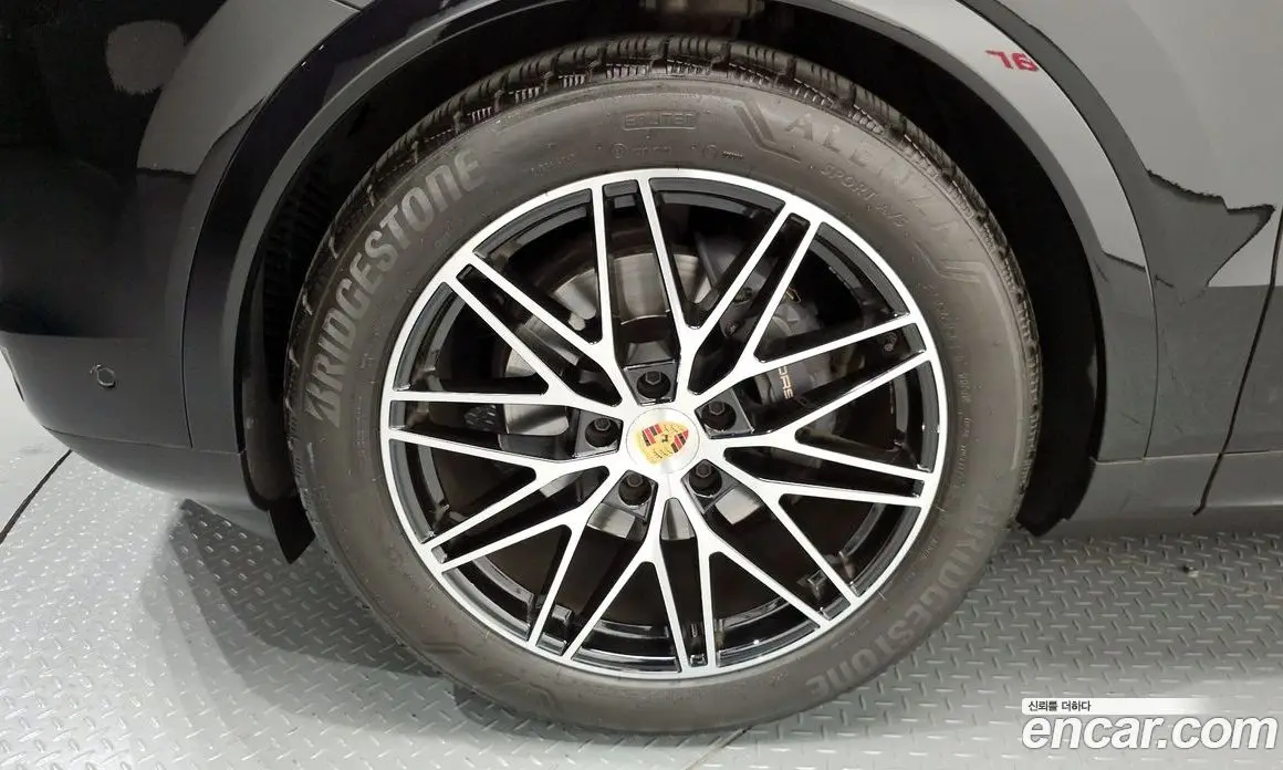 Porsche Cayenne 2024 3.0 автомат (гидро), фото 5 Porsche Cayenne 2024 3.0 автомат (гидро), фото 5