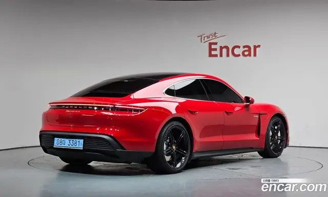Porsche Taycan, 2021, 39 380 км