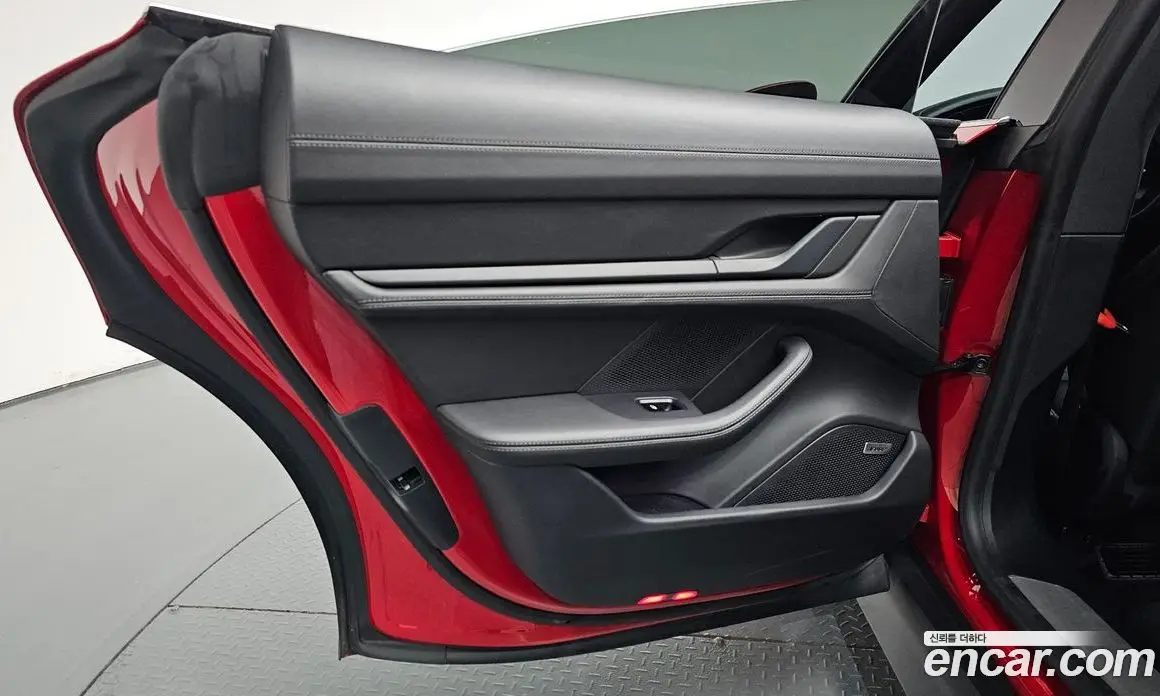 Porsche Taycan 2021 0.1 автомат (гидро), фото 14