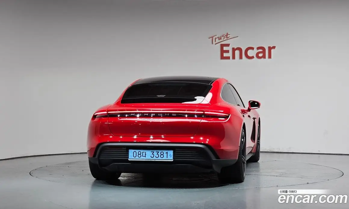Porsche Taycan 2021 0.1 автомат (гидро), фото 3