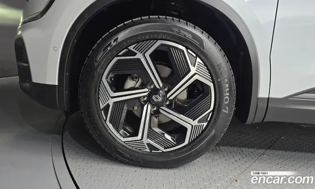 Renault (Samsung) QM6 2024 2.0 автомат (гидро), миниатюра 5 Renault (Samsung) QM6 2024 2.0 автомат (гидро), миниатюра 5