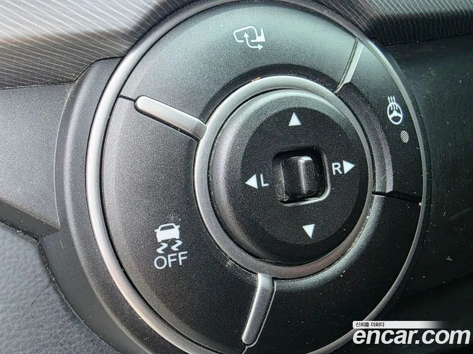 SsangYong Korando 2016 2.2 автомат (гидро), фото 11 SsangYong Korando 2016 2.2 автомат (гидро), фото 11