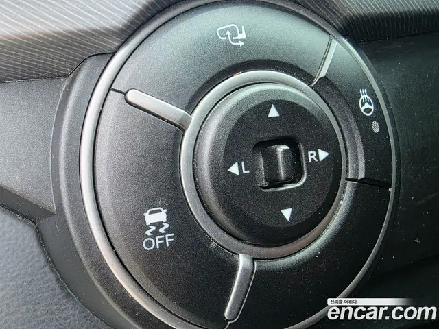 SsangYong Korando 2016 2.2 автомат (гидро), миниатюра 11 SsangYong Korando 2016 2.2 автомат (гидро), миниатюра 11