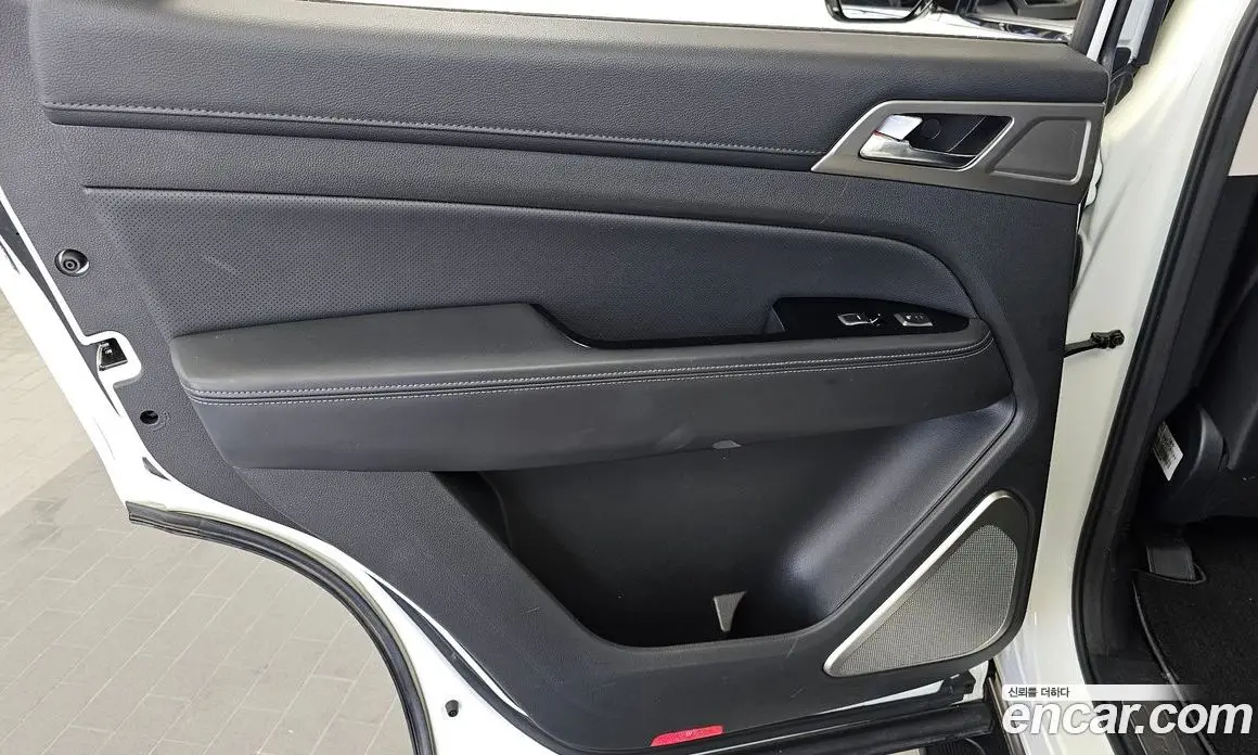 SsangYong Rexton 2018 2.2 автомат (гидро), фото 15