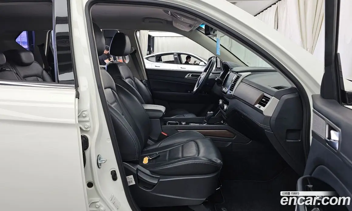 SsangYong Rexton 2018 2.2 автомат (гидро), фото 17