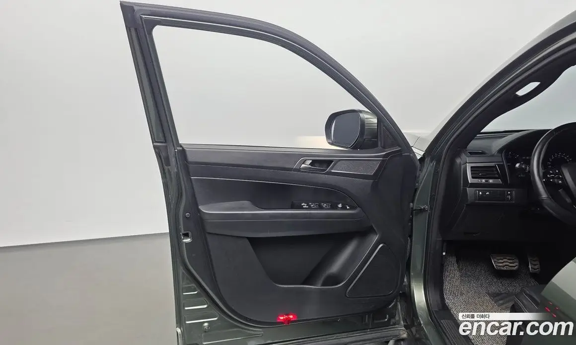 SsangYong Rexton 2021 2.2 автомат (гидро), фото 14