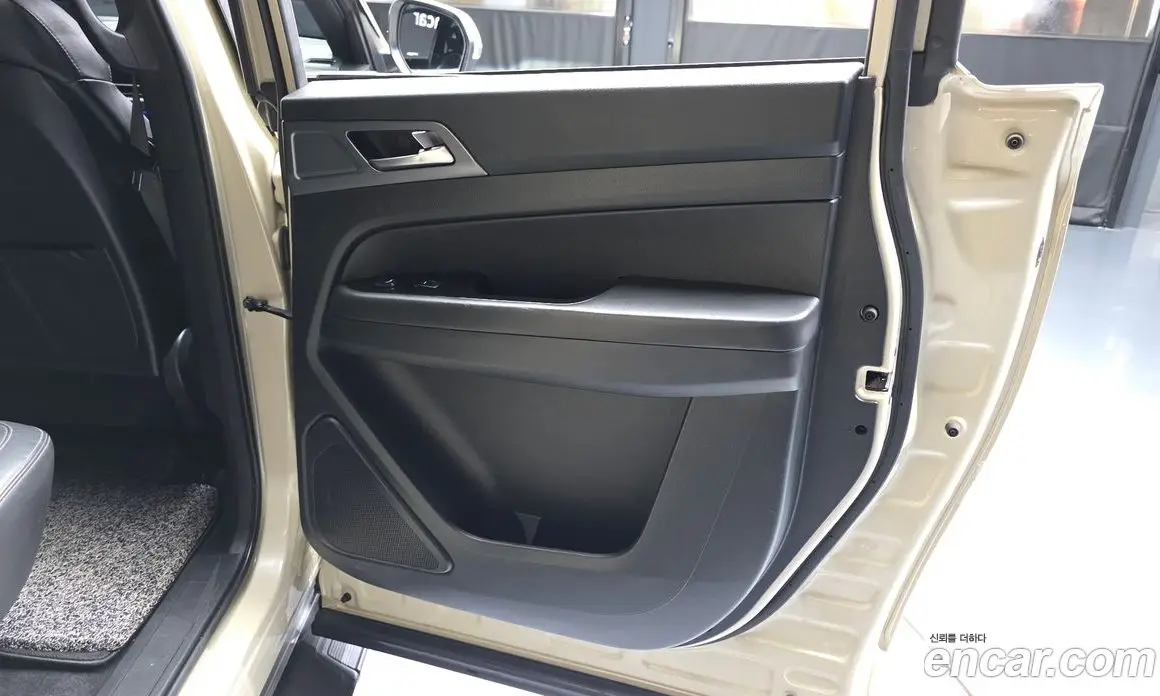 SsangYong Rexton 2023 2.2 автомат (гидро), фото 15