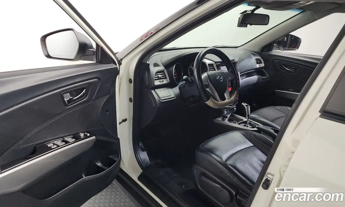 SsangYong TIBOLI 2015 1.6 автомат (гидро), фото 13