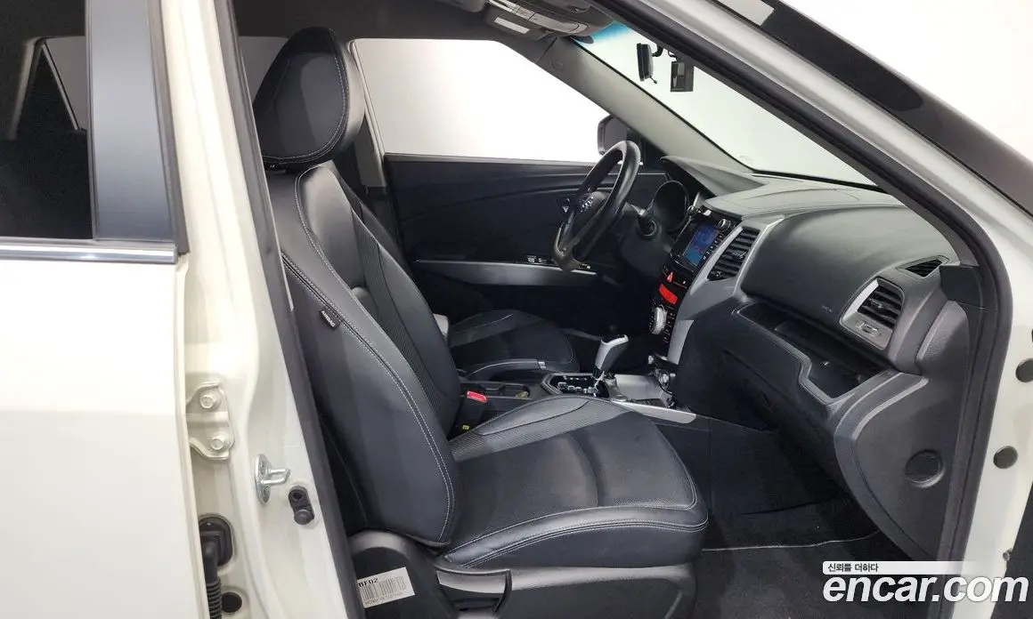 SsangYong TIBOLI 2015 1.6 автомат (гидро), фото 16