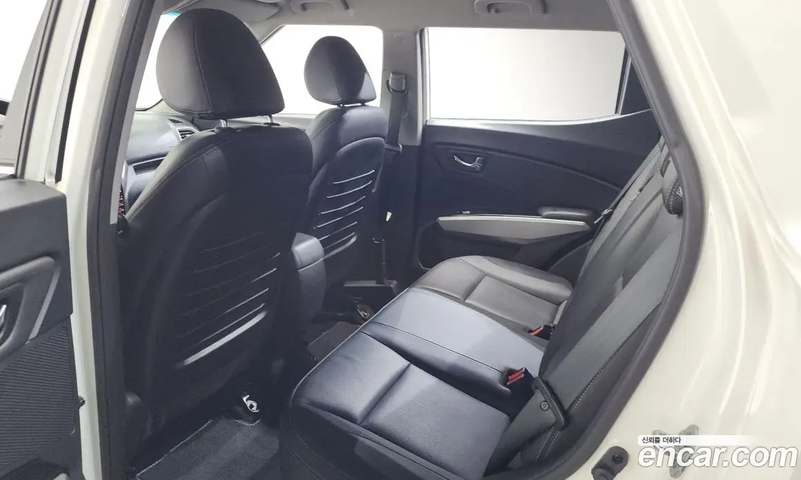 SsangYong TIBOLI 2015 1.6 автомат (гидро), фото 17