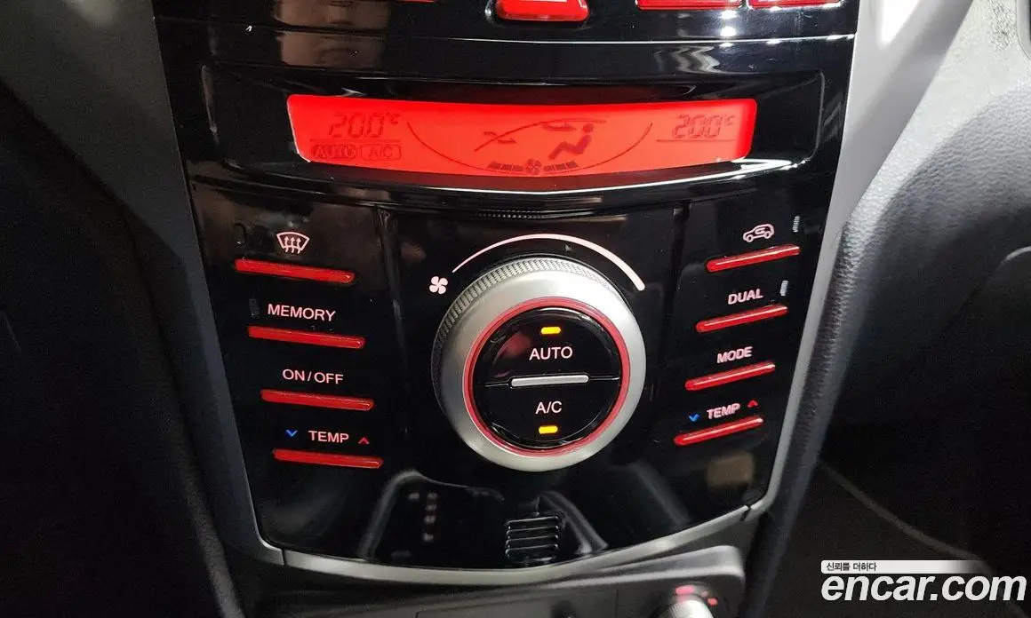 SsangYong TIBOLI 2015 1.6 автомат (гидро), фото 18
