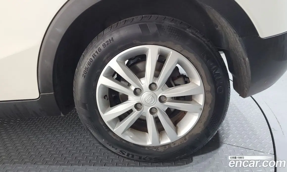 SsangYong TIBOLI 2015 1.6 автомат (гидро), фото 7