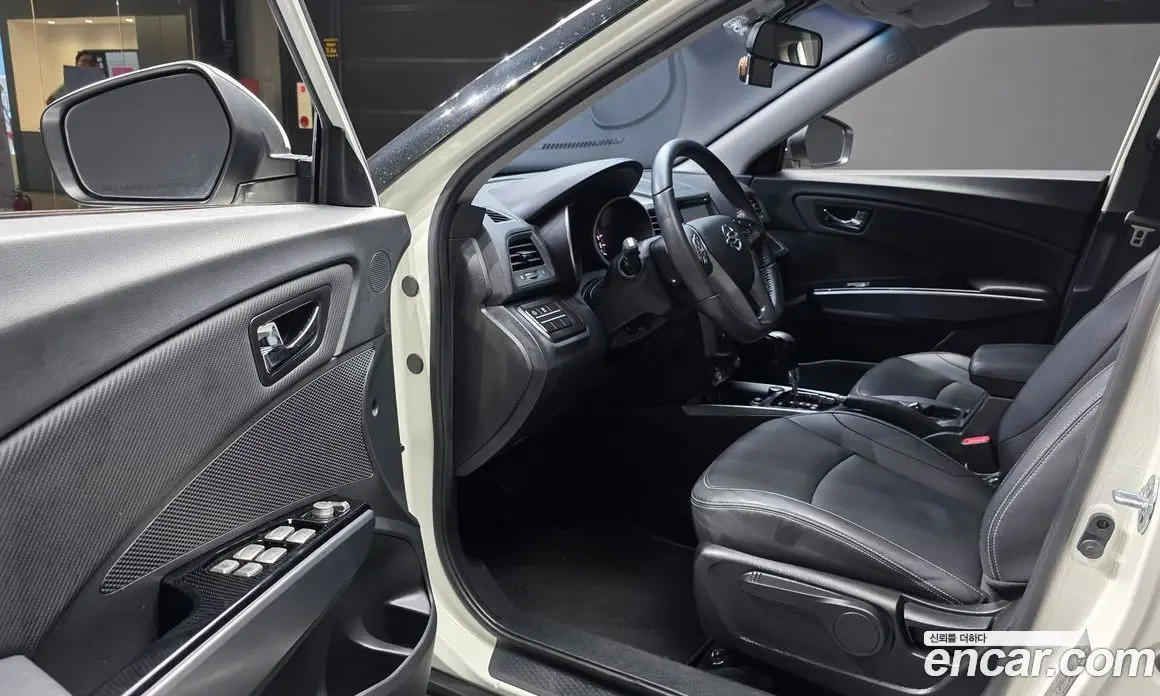 SsangYong TIBOLI 2017 1.6 автомат (гидро), фото 13