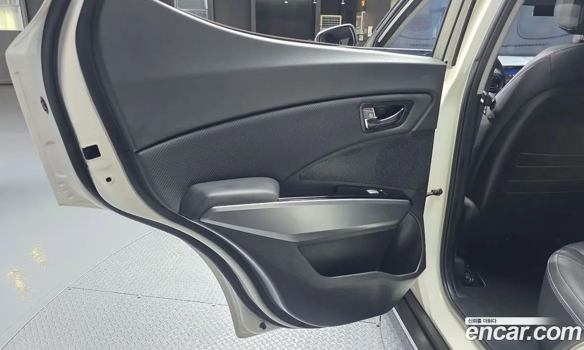 SsangYong TIBOLI 2017 1.6 автомат (гидро), фото 15