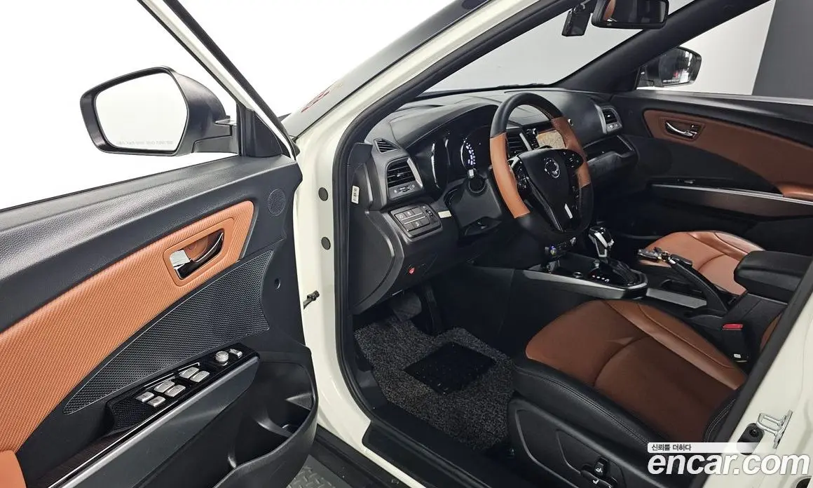 SsangYong TIBOLI 2019 1.6 автомат (гидро), фото 13 SsangYong TIBOLI 2019 1.6 автомат (гидро), фото 13