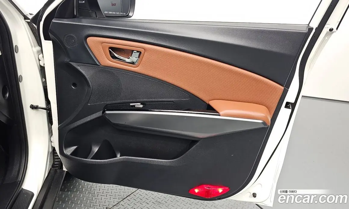 SsangYong TIBOLI 2019 1.6 автомат (гидро), фото 14 SsangYong TIBOLI 2019 1.6 автомат (гидро), фото 14