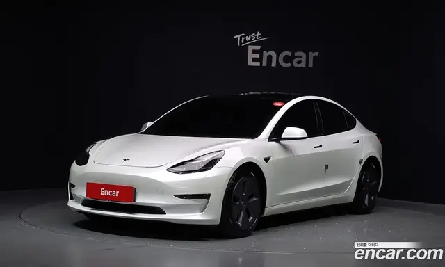 Tesla Model 3, 2022, 36 874 км