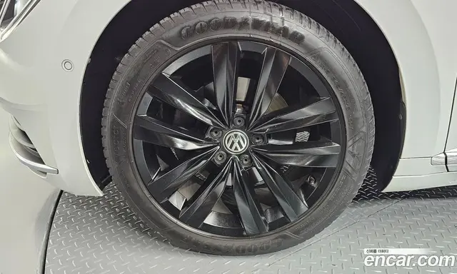 Volkswagen Arteon 2019 2.0 автомат (гидро), миниатюра 5 Volkswagen Arteon 2019 2.0 автомат (гидро), миниатюра 5