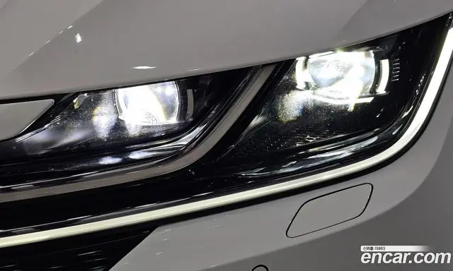 Volkswagen Arteon 2019 2.0 автомат (гидро), миниатюра 8 Volkswagen Arteon 2019 2.0 автомат (гидро), миниатюра 8