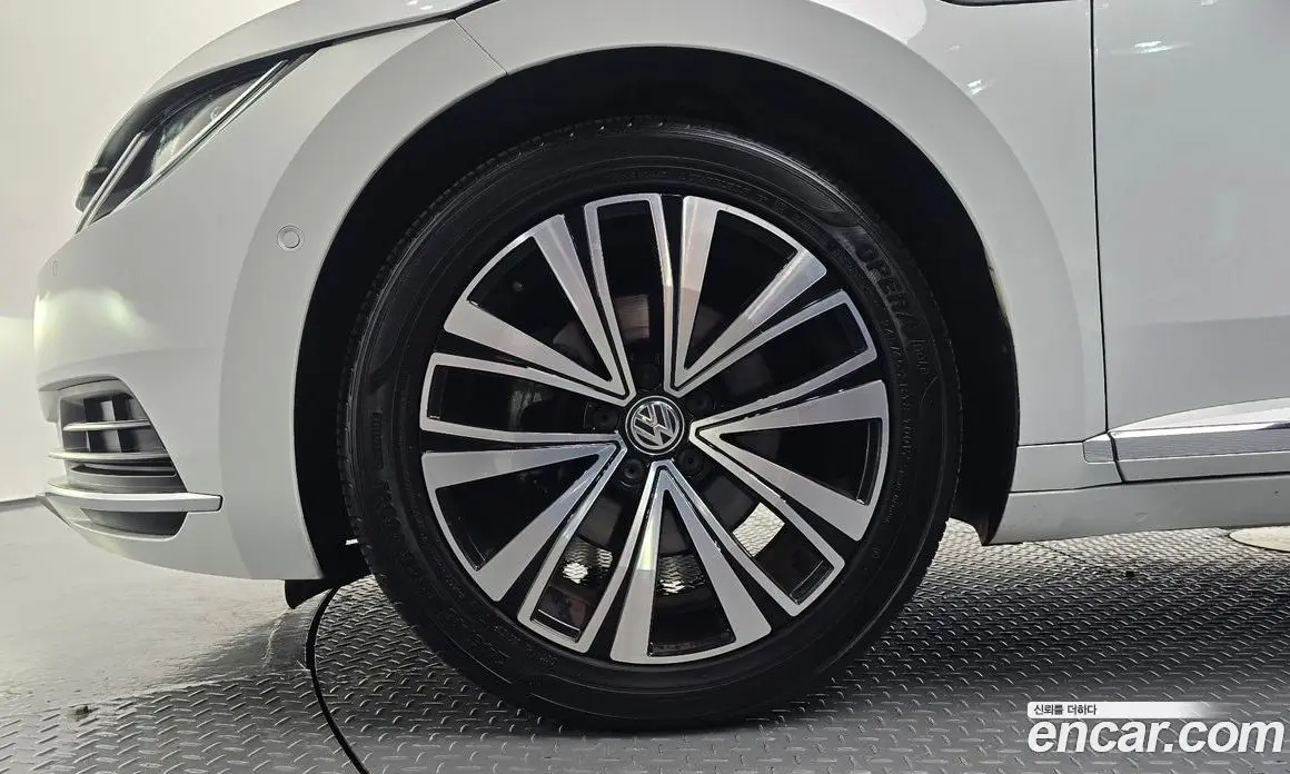 Volkswagen Arteon 2019 2.0 автомат (гидро), фото 4 Volkswagen Arteon 2019 2.0 автомат (гидро), фото 4