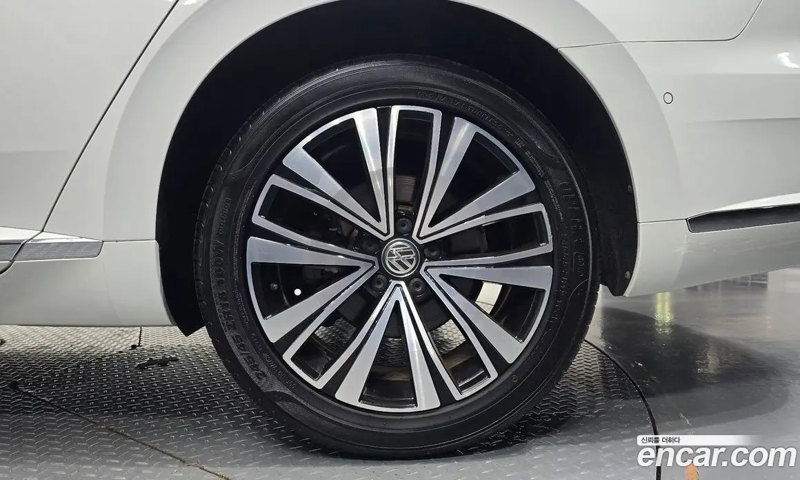 Volkswagen Arteon 2019 2.0 автомат (гидро), фото 6 Volkswagen Arteon 2019 2.0 автомат (гидро), фото 6