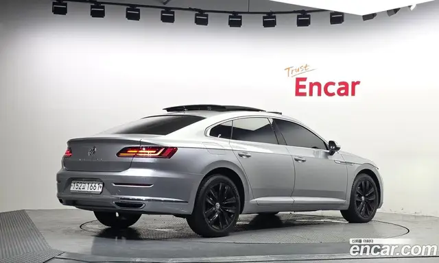 Volkswagen Arteon 2019 2.0 автомат (гидро), миниатюра 2