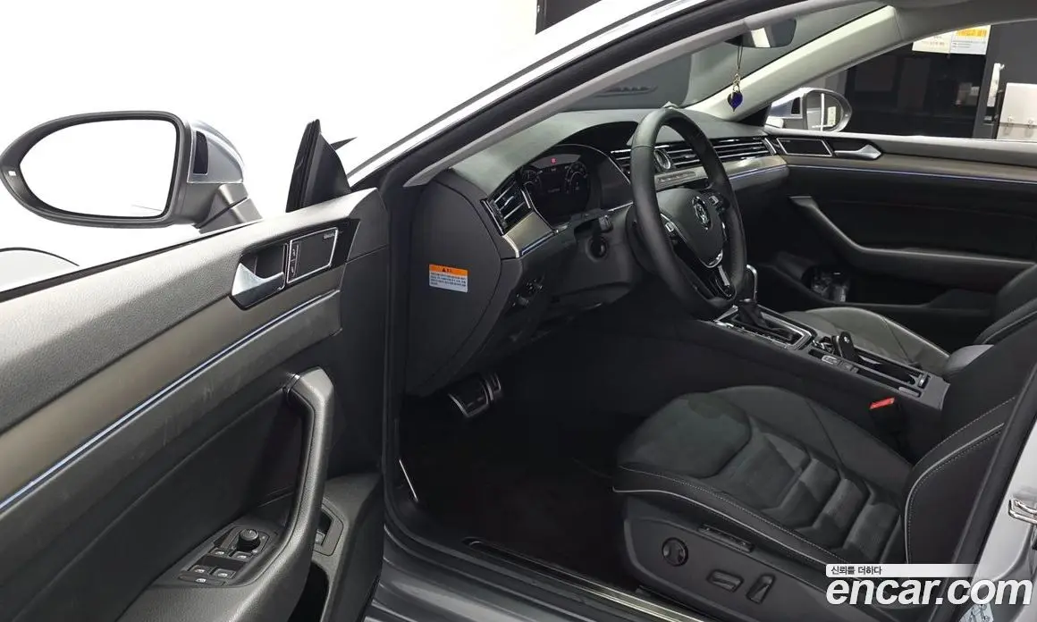 Volkswagen Arteon 2019 2.0 автомат (гидро), фото 13