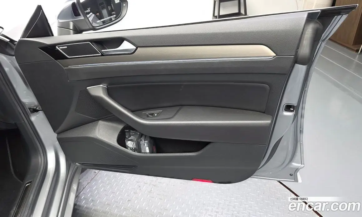 Volkswagen Arteon 2019 2.0 автомат (гидро), фото 14