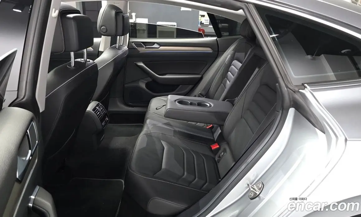 Volkswagen Arteon 2019 2.0 автомат (гидро), фото 16