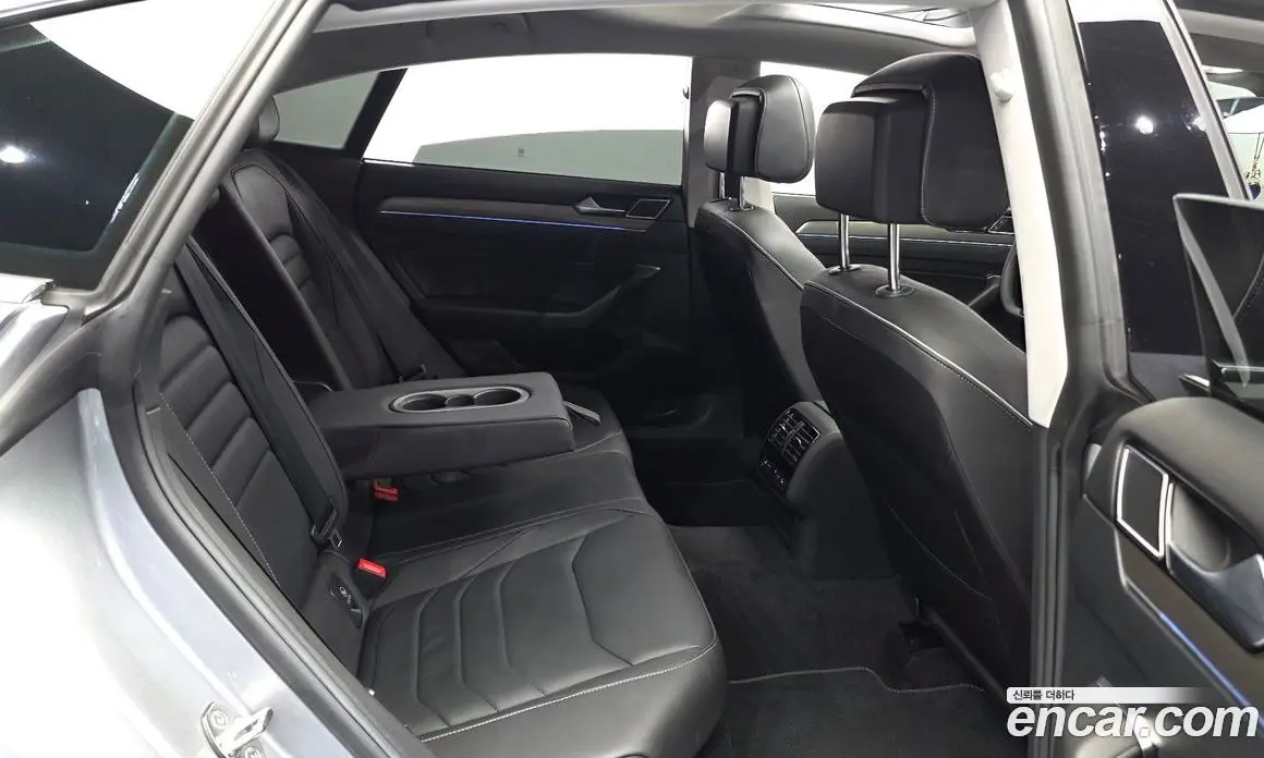 Volkswagen Arteon 2019 2.0 автомат (гидро), фото 17