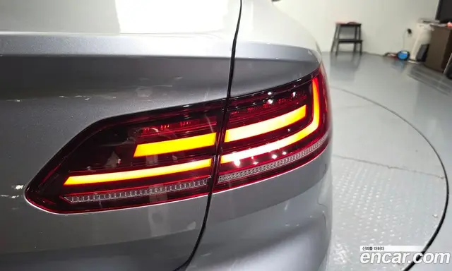 Volkswagen Arteon 2019 2.0 автомат (гидро), миниатюра 9