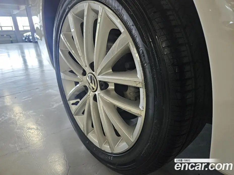 Volkswagen Jetta 2013 1.6 автомат (гидро), фото 14