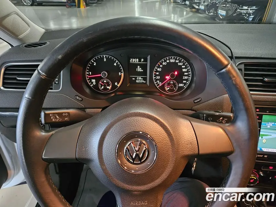 Volkswagen Jetta 2013 1.6 автомат (гидро), фото 5