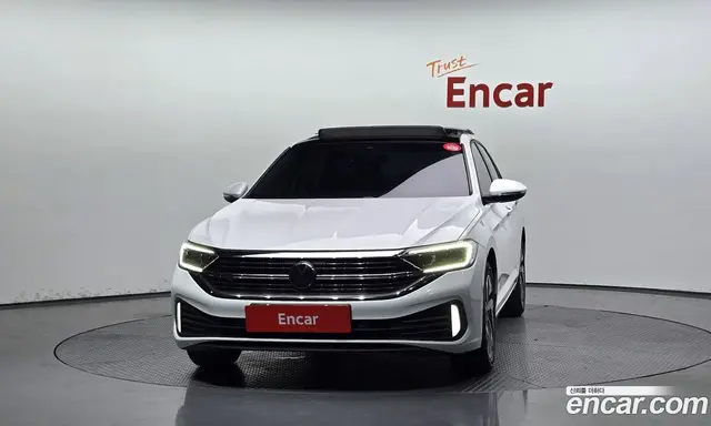 Volkswagen Jetta 2023 1.5 автомат (гидро), миниатюра 3