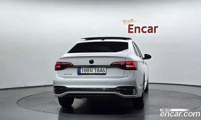 Volkswagen Jetta 2023 1.5 автомат (гидро), миниатюра 4