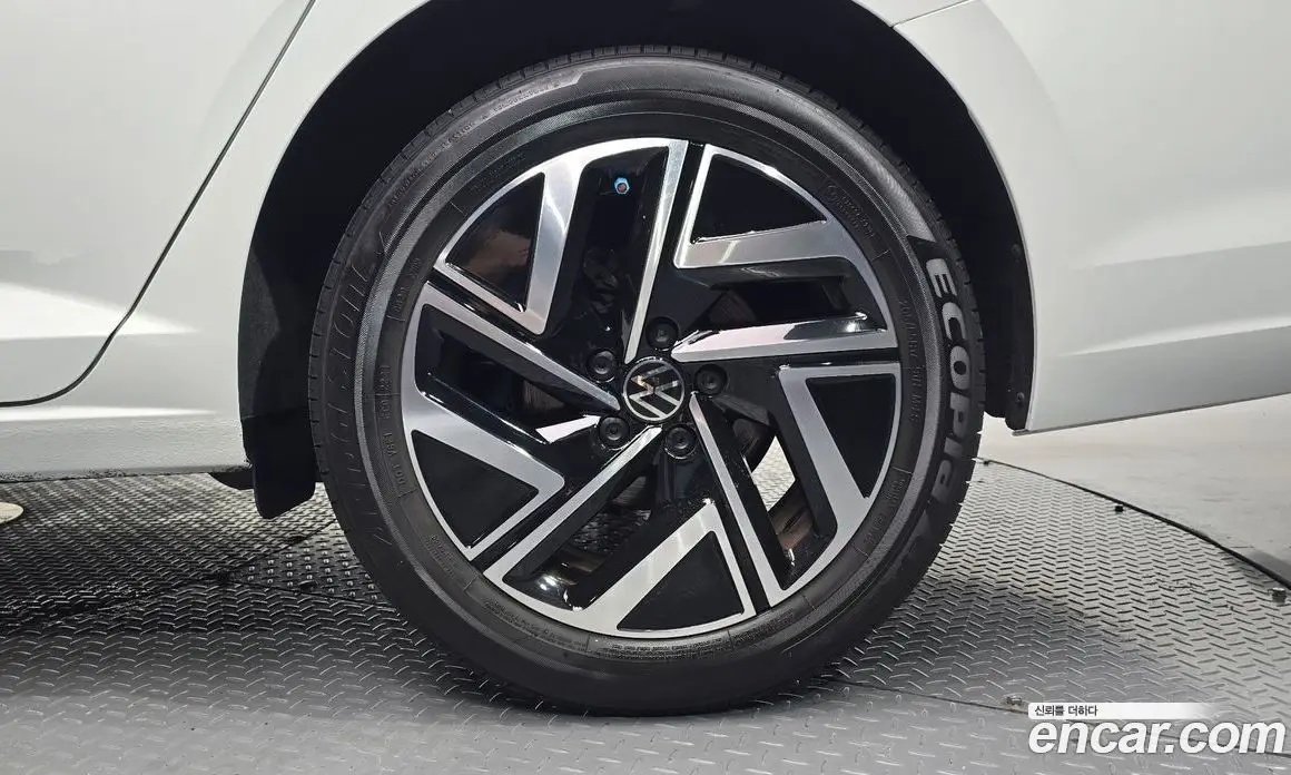Volkswagen Jetta 2023 1.5 автомат (гидро), фото 7