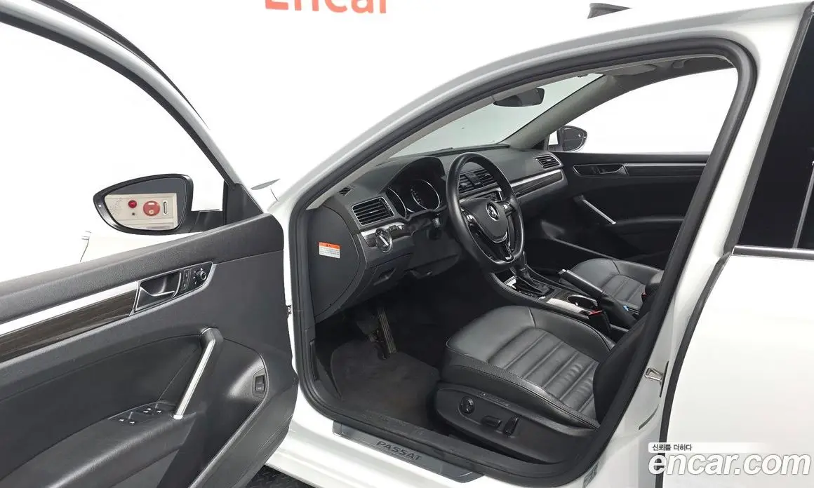 Volkswagen Passat 2018 2.0 автомат (гидро), фото 13