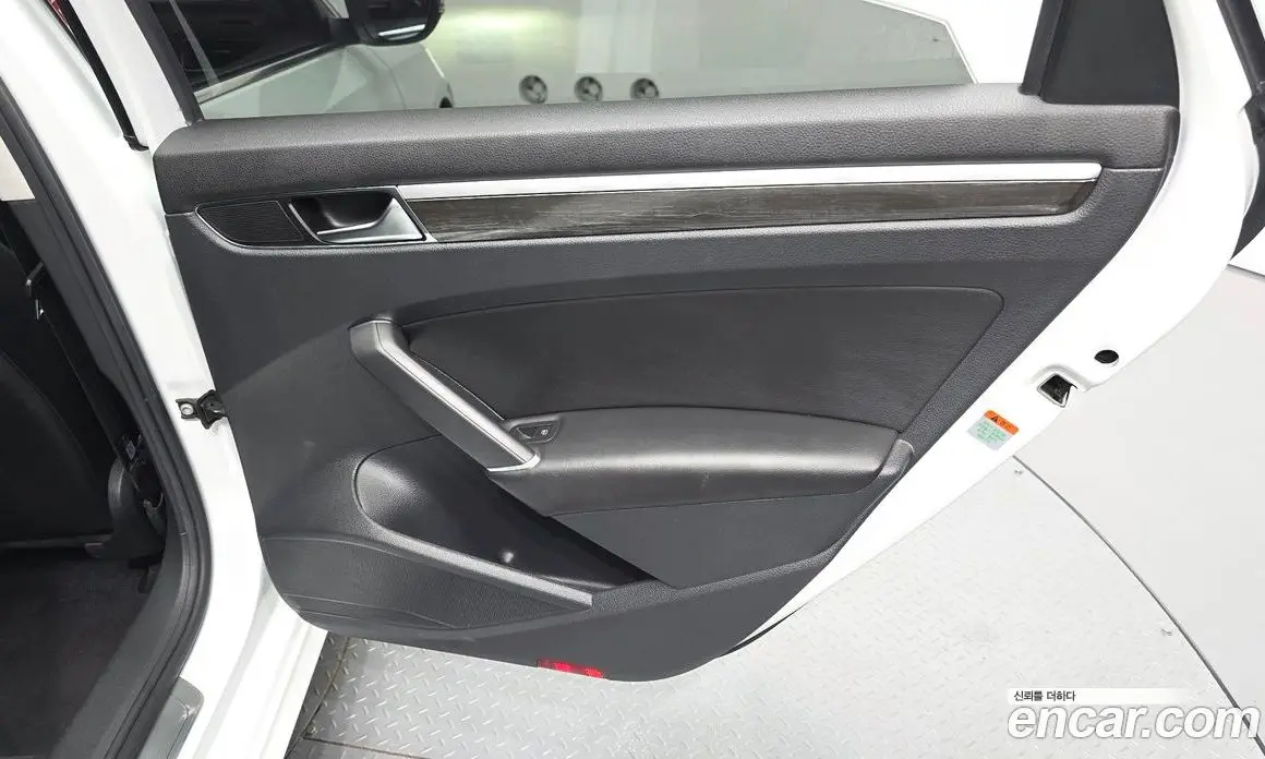 Volkswagen Passat 2018 2.0 автомат (гидро), фото 15