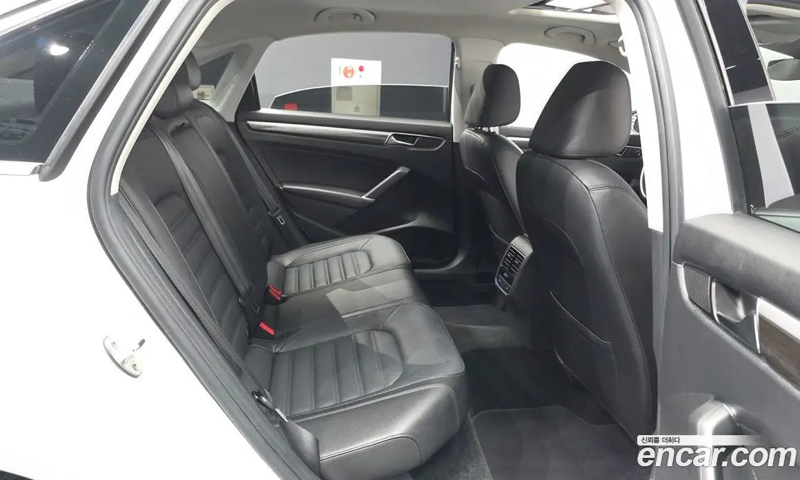 Volkswagen Passat 2018 2.0 автомат (гидро), фото 18