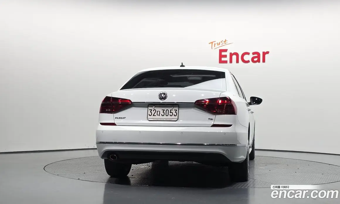 Volkswagen Passat 2018 2.0 автомат (гидро), фото 4