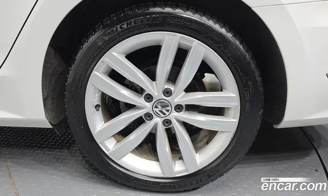 Volkswagen Passat 2018 2.0 автомат (гидро), миниатюра 7