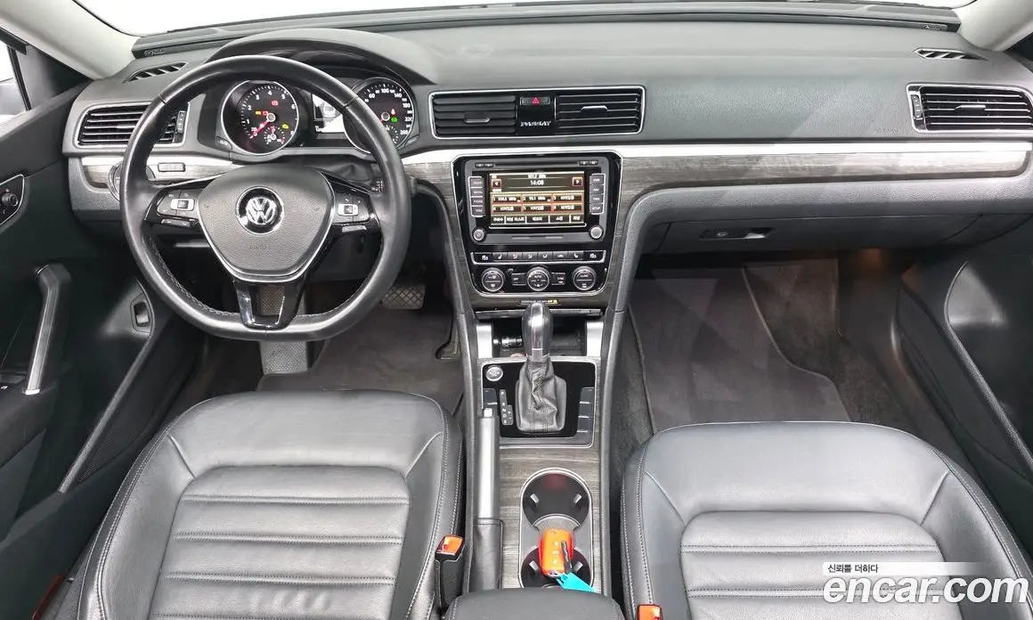 Volkswagen Passat 2018 2.0 автомат (гидро), фото 10