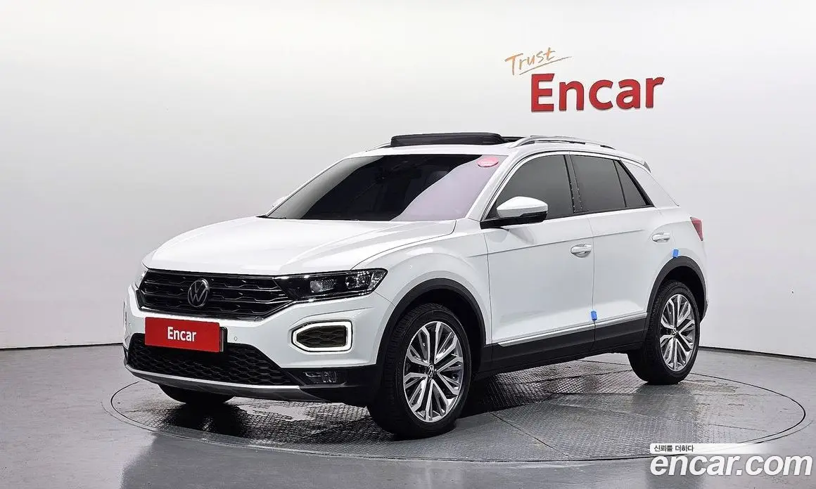 Volkswagen T-Roc 2021 2.0 автомат (гидро), фото 1 Volkswagen T-Roc 2021 2.0 автомат (гидро), фото 1