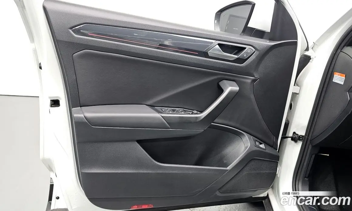 Volkswagen T-Roc 2021 2.0 автомат (гидро), фото 14 Volkswagen T-Roc 2021 2.0 автомат (гидро), фото 14