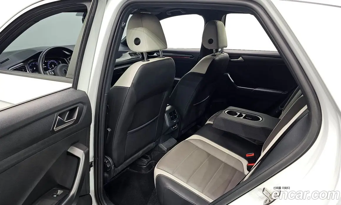 Volkswagen T-Roc 2021 2.0 автомат (гидро), фото 18 Volkswagen T-Roc 2021 2.0 автомат (гидро), фото 18