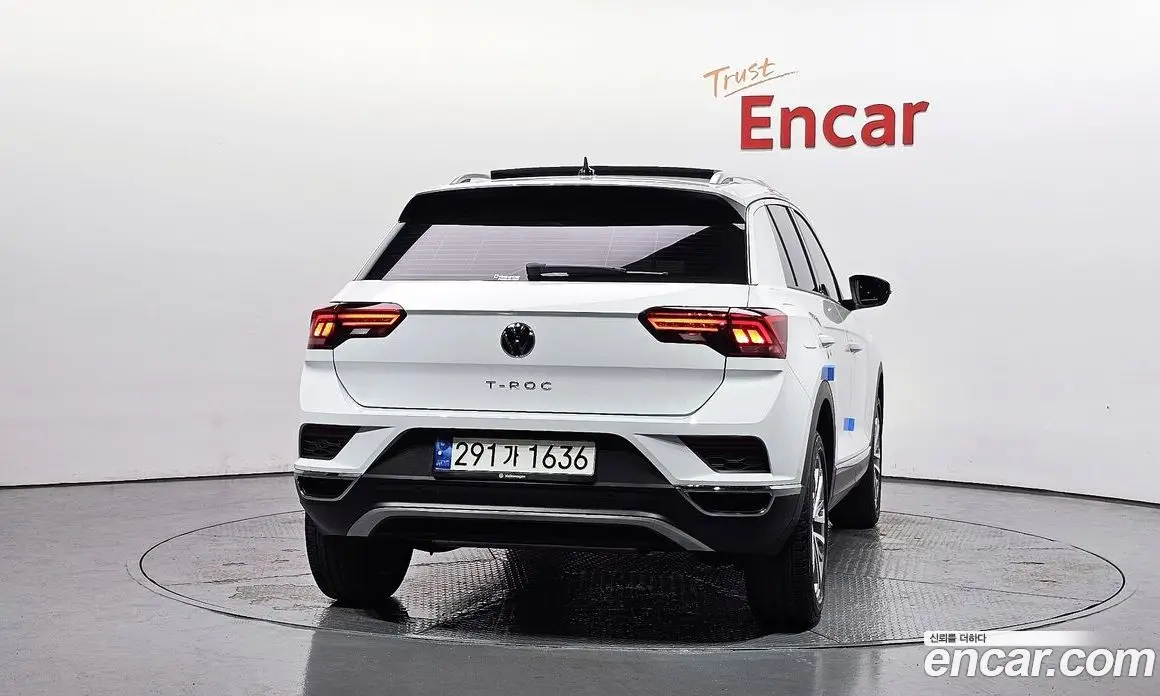 Volkswagen T-Roc 2021 2.0 автомат (гидро), фото 4 Volkswagen T-Roc 2021 2.0 автомат (гидро), фото 4