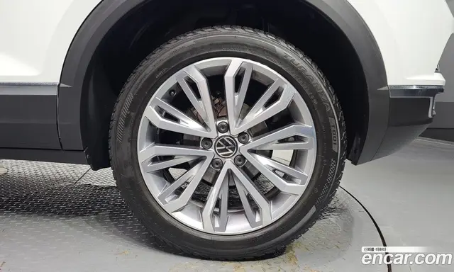 Volkswagen T-Roc 2021 2.0 автомат (гидро), миниатюра 7 Volkswagen T-Roc 2021 2.0 автомат (гидро), миниатюра 7