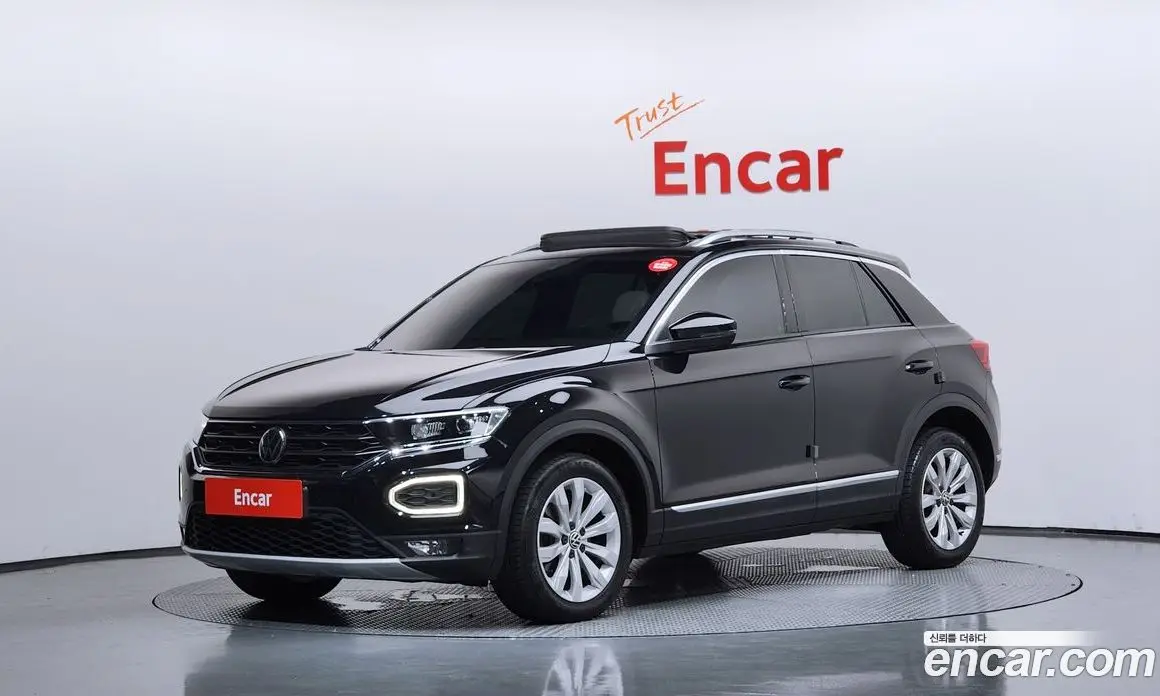 Volkswagen T-Roc 2021 2.0 автомат (гидро), фото 1 Volkswagen T-Roc 2021 2.0 автомат (гидро), фото 1